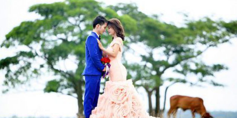 Best Outfits for Pre-Wedding Shoots | Couple Shoots